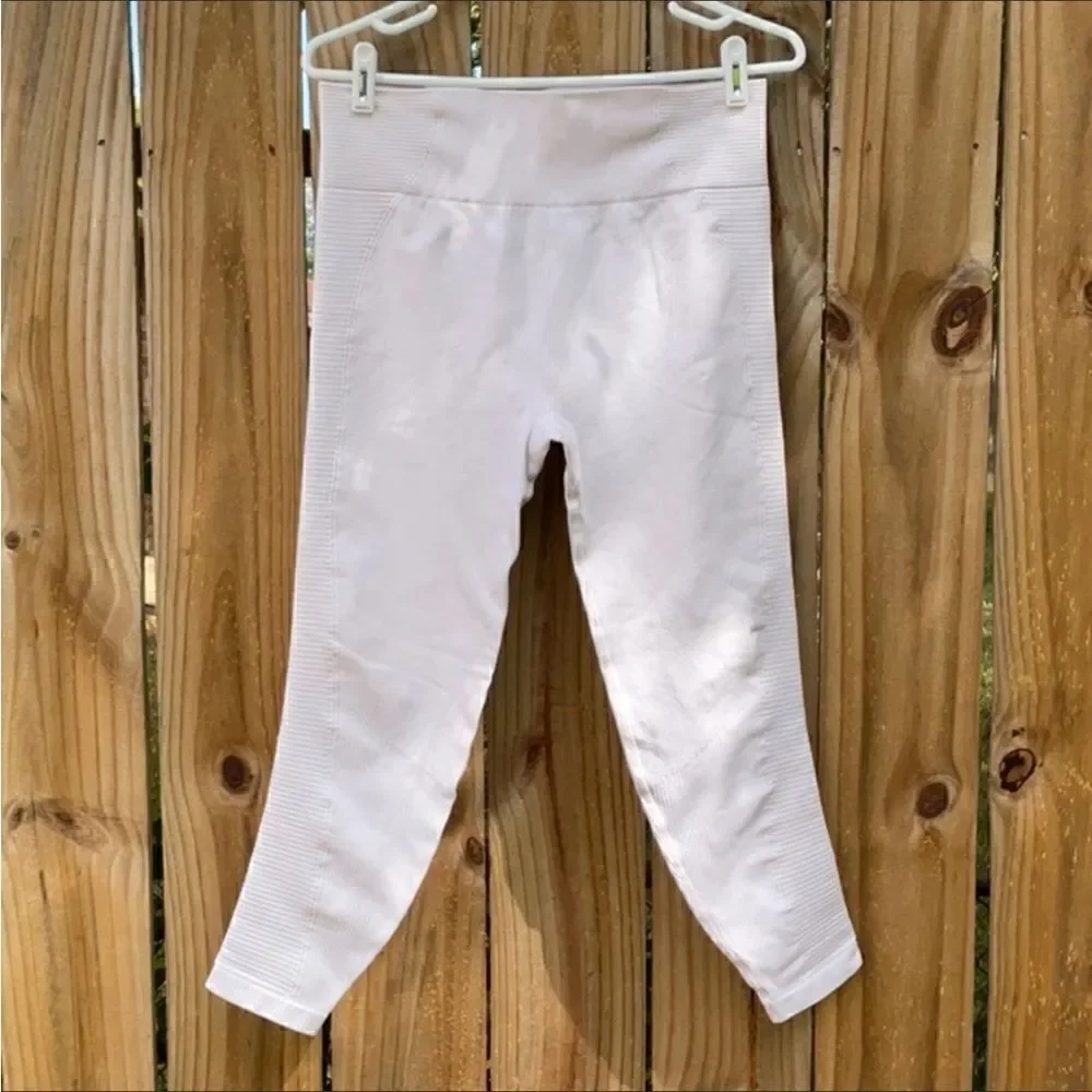 Take 50% OFF- Aerie Chill Play Move Light Pink Leggings, Size-L